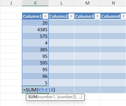 Excel spreadsheet calculating the total of a column using the SUM formula